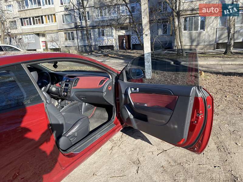 Купе Kia Cerato 2012 в Павлограде