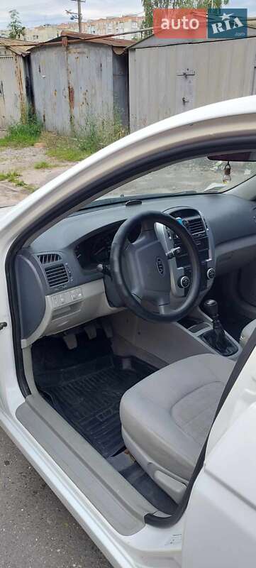 Седан Kia Cerato 2008 в Львові