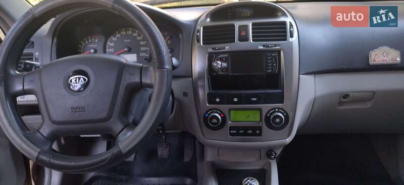 Седан Kia Cerato 2006 в Харькове