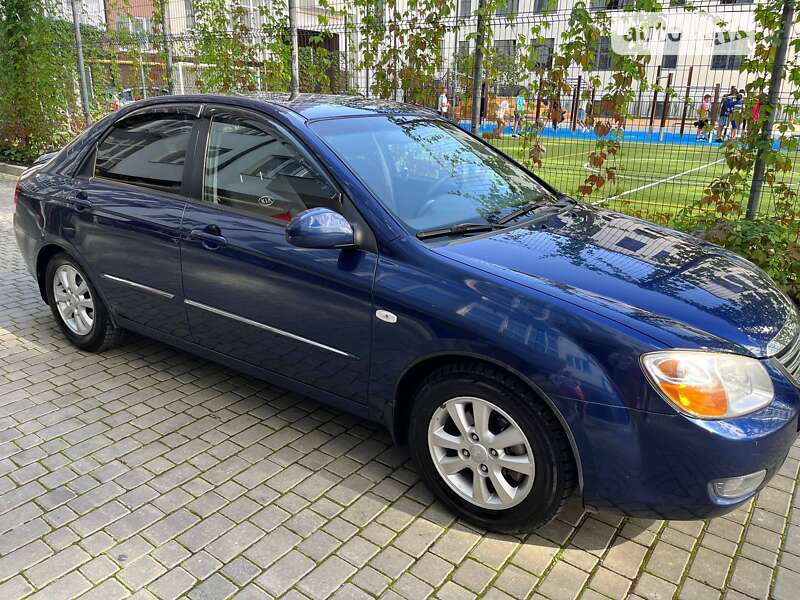 Седан Kia Cerato 2008 в Ивано-Франковске