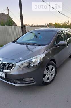 Седан Kia Cerato 2013 в 