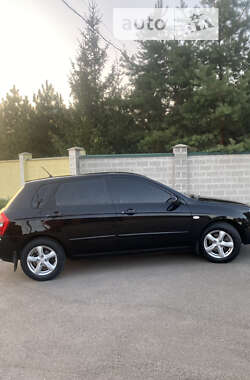 Хэтчбек Kia Cerato 2005 в Кропивницком