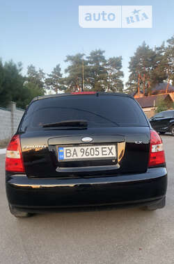 Хэтчбек Kia Cerato 2005 в Кропивницком