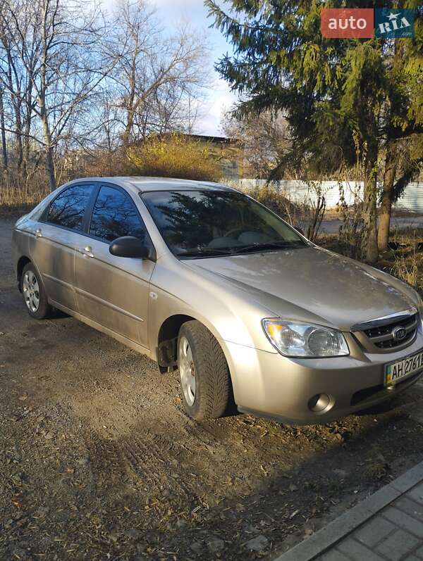 Седан Kia Cerato 2006 в Краматорске