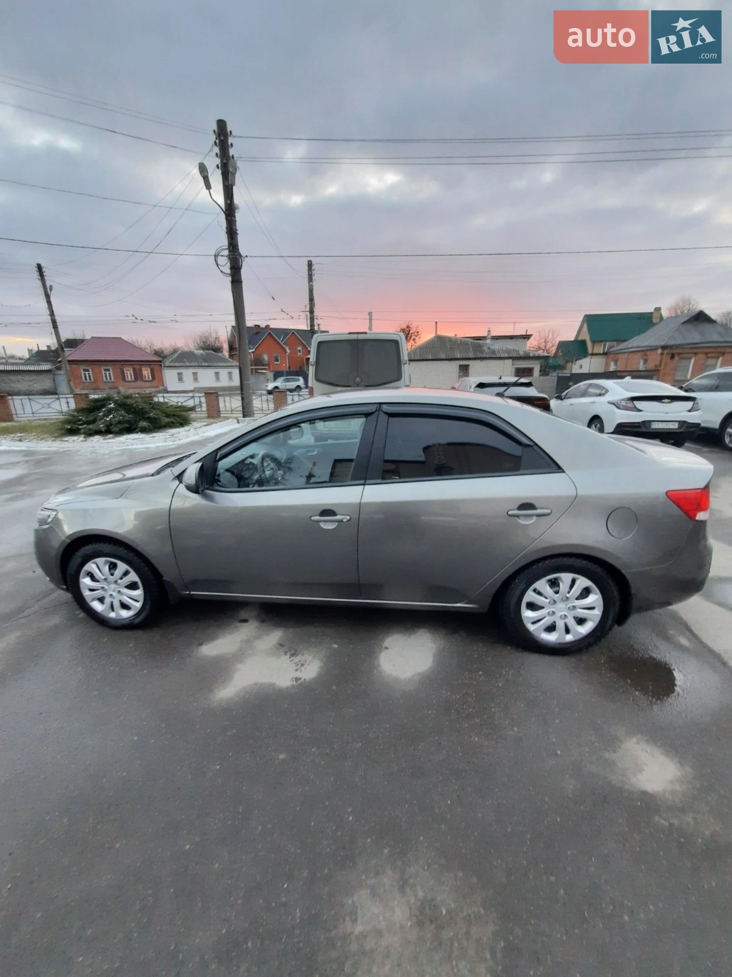 2011 Kia Cerato - фото 1