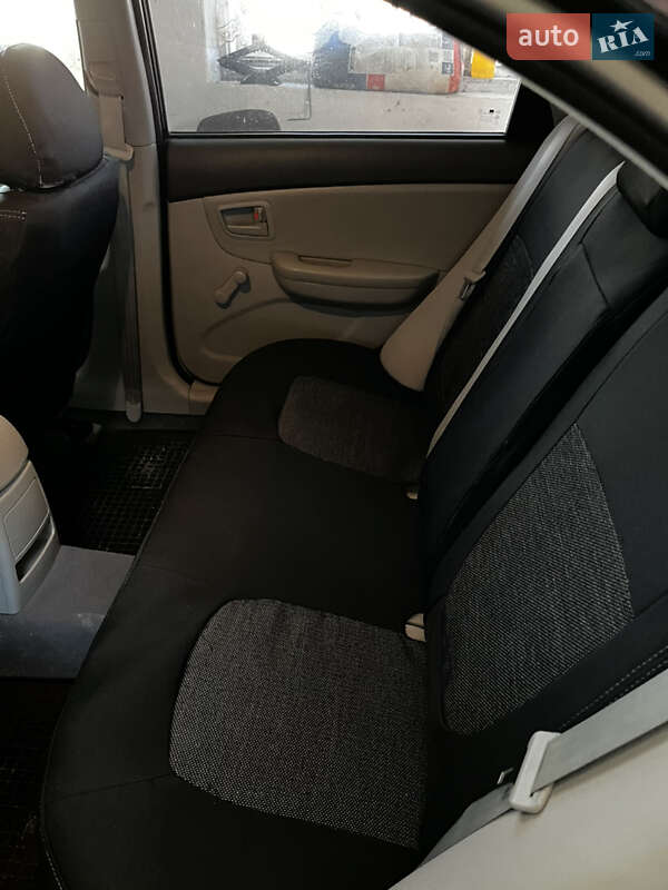 Седан Kia Cerato 2007 в Трускавці