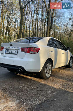 Седан Kia Cerato 2012 в 