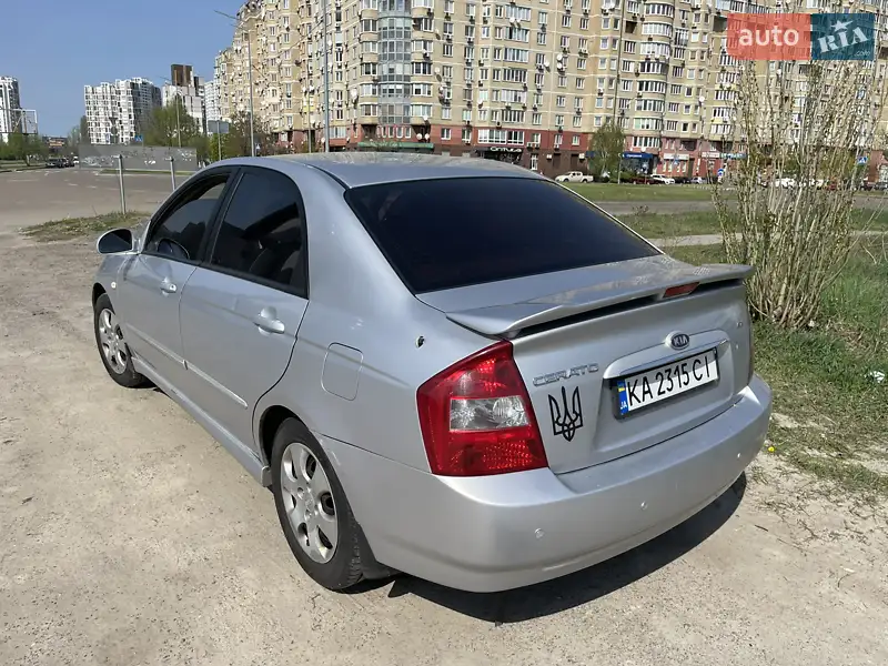 Kia Cerato 2004 VIN KNEFE222245023818 фото оголошення 11 з 38