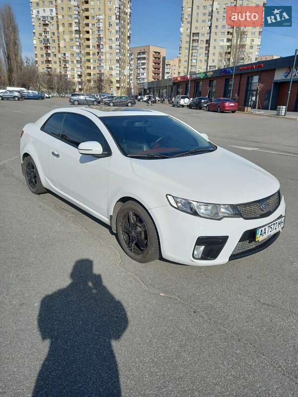 Купе Kia Cerato 2011 в Киеве