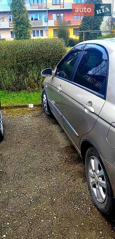 Седан Kia Cerato 2007 в Кривому Розі