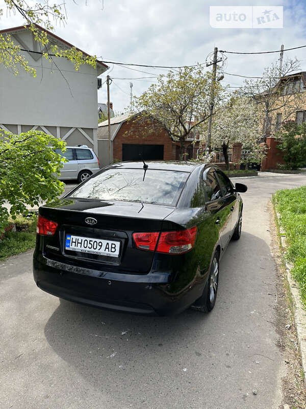 Седан Kia Cerato 2009 в Одесі