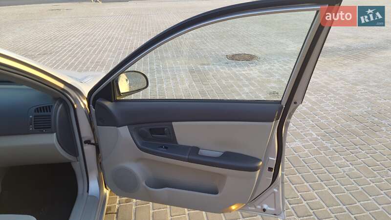 Седан Kia Cerato 2006 в Харькове фото 8 Седан Kia Cerato 2006 в Харькове