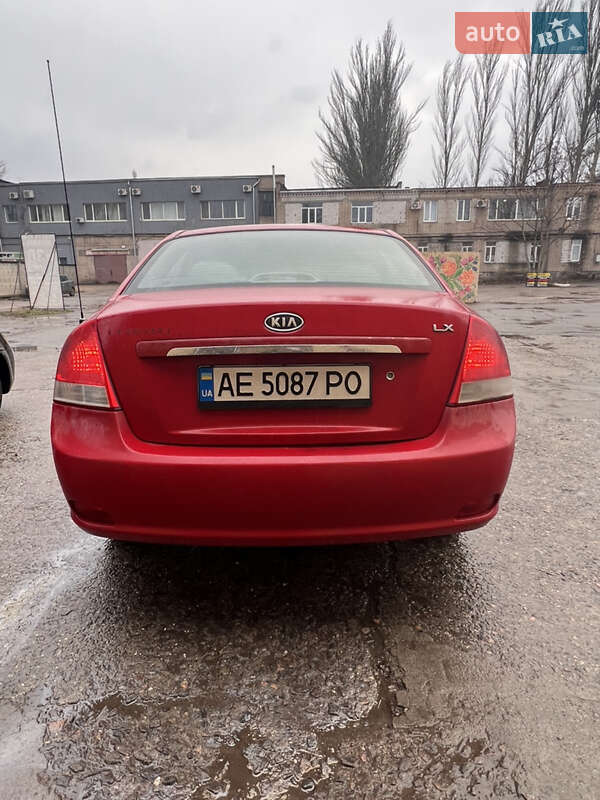 Седан Kia Cerato 2007 в Кривому Розі
