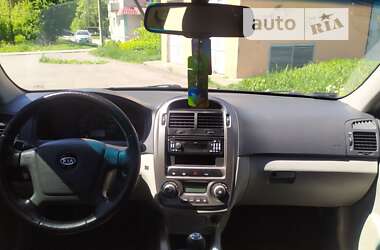 Хэтчбек Kia Cerato 2005 в Староконстантинове