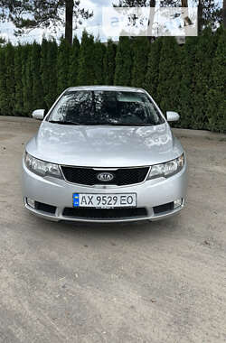 Седан Kia Cerato 2009 в Сарнах