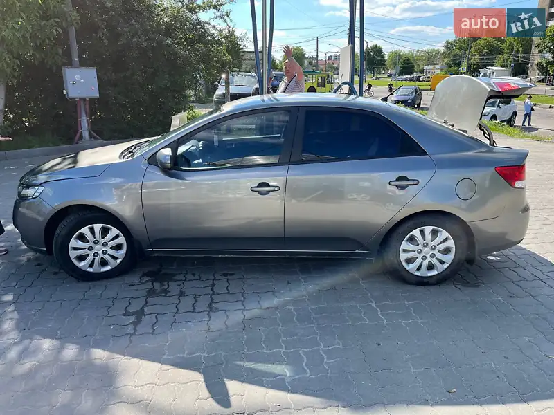Kia Cerato 2011