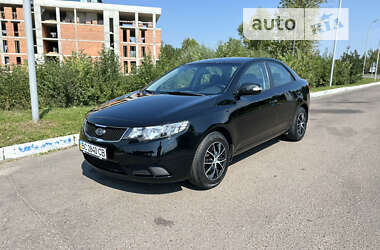 Седан Kia Cerato 2010 в Львове