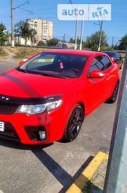 Купе Kia Cerato 2010 в Киеве