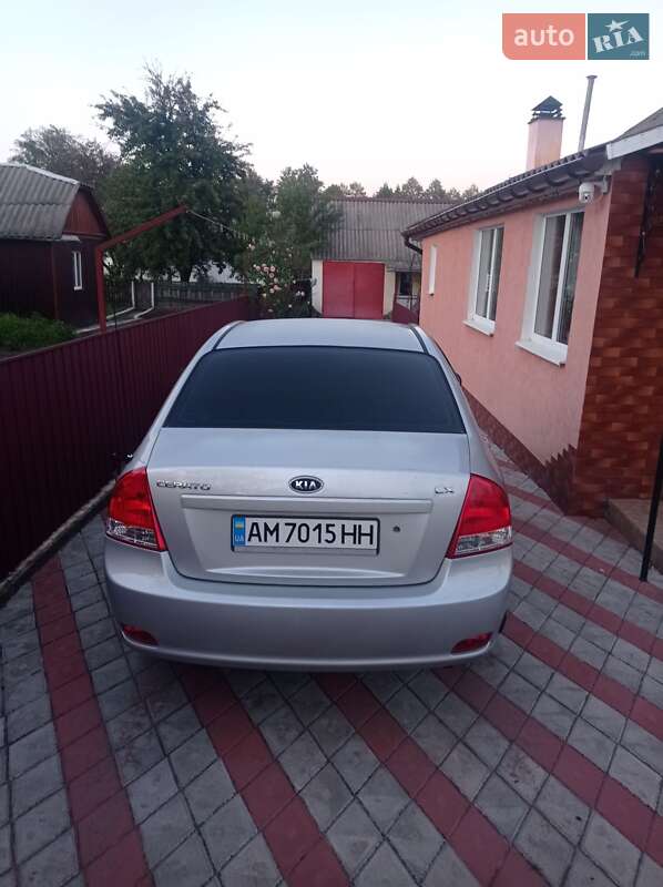 Седан Kia Cerato 2008 в 