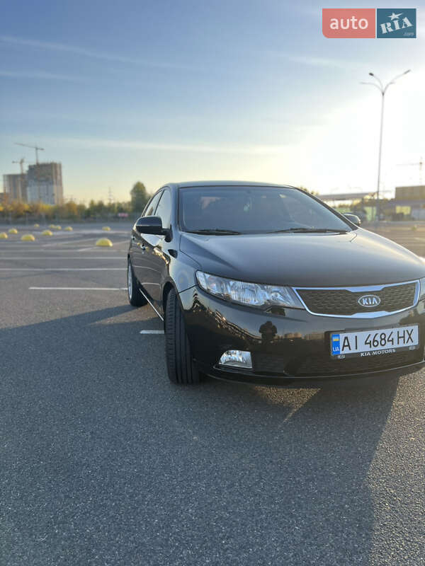 Седан Kia Cerato 2012 в Софіївській Борщагівці