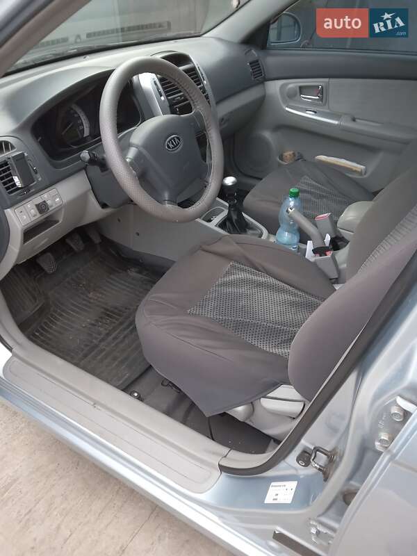 Седан Kia Cerato 2007 в Благовещенском фото 12 Седан Kia Cerato 2007 в Благовещенском