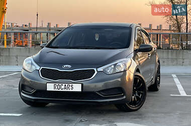 Седан Kia Cerato 2013 в Києві