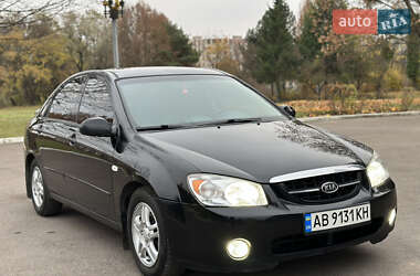 Седан Kia Cerato 2006 в Ровно