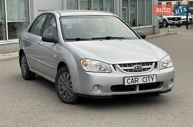 Седан Kia Cerato 2006 в Киеве