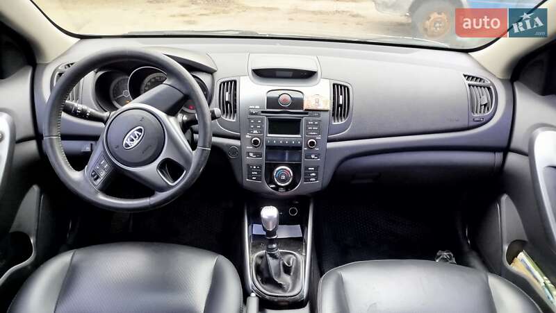 Седан Kia Cerato 2012 в Полтаві