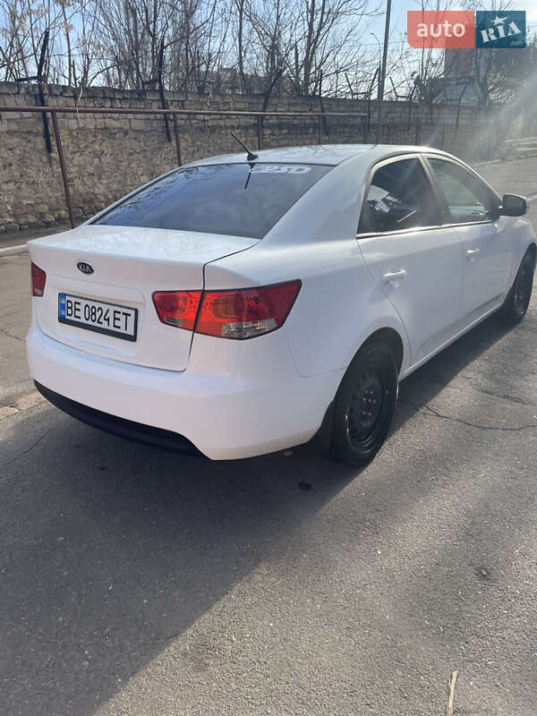 Седан Kia Cerato 2011 в Николаеве фото 15 Седан Kia Cerato 2011 в Николаеве