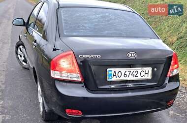 Седан Kia Cerato 2008 в Мукачево