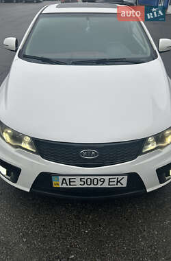 Купе Kia Cerato 2011 в Киеве