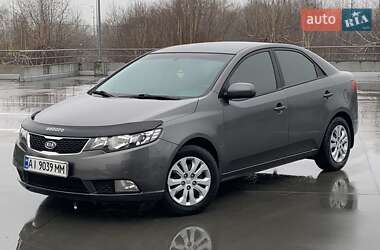 Седан Kia Cerato 2012 в Києві