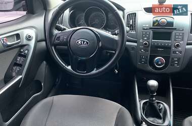 Седан Kia Cerato 2012 в Києві