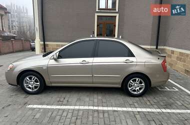 Седан Kia Cerato 2006 в Чернівцях