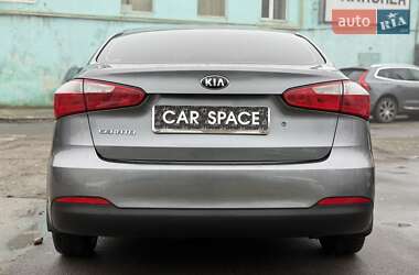 Седан Kia Cerato 2014 в 