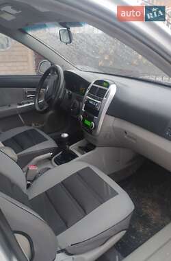 Седан Kia Cerato 2007 в 
