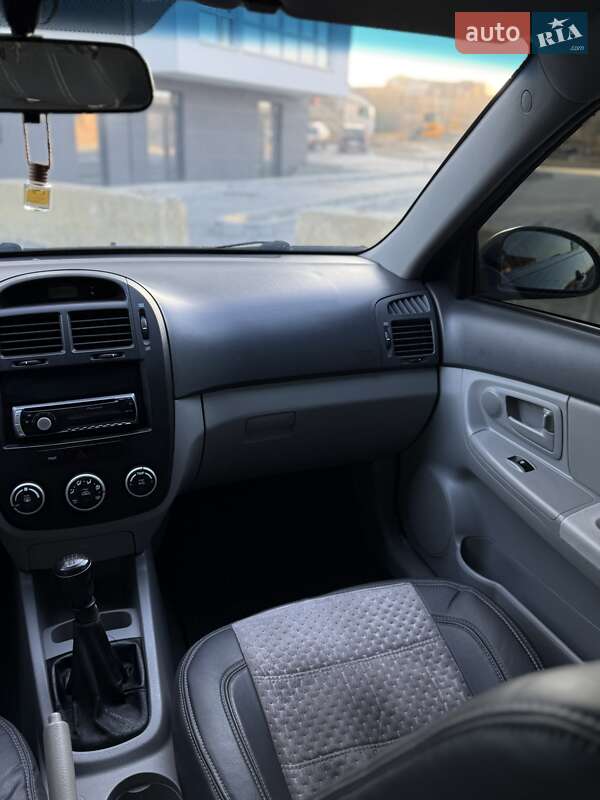 Седан Kia Cerato 2007 в Трускавце