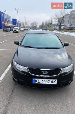 Седан Kia Cerato 2011 в Кам'янському