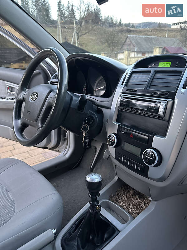 Седан Kia Cerato 2007 в Яремче