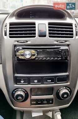 Седан Kia Cerato 2006 в 