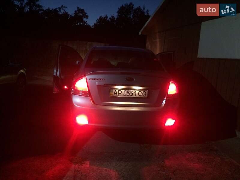 Седан Kia Cerato 2008 в Івано-Франківську