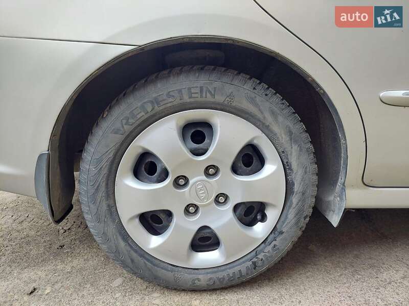Седан Kia Cerato 2008 в Івано-Франківську