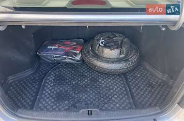 Седан Kia Cerato 2006 в 