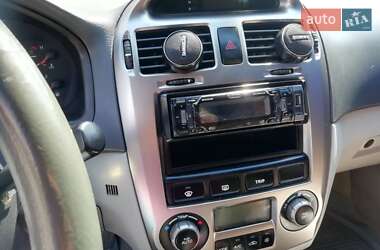 Седан Kia Cerato 2006 в 