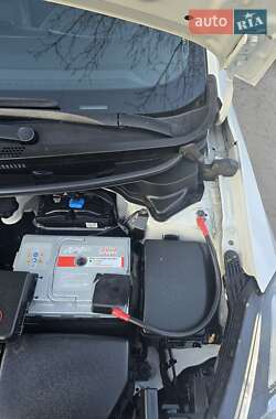 Седан Kia Cerato 2013 в 
