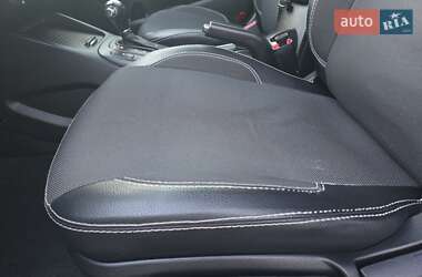 Седан Kia Cerato 2013 в 