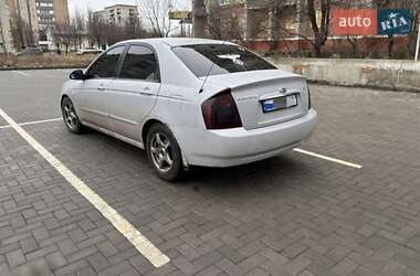 Седан Kia Cerato 2005 в 