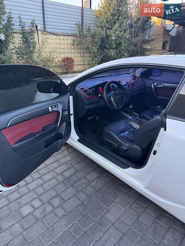 Купе Kia Cerato 2011 в Запорожье фото 11 Купе Kia Cerato 2011 в Запорожье