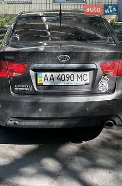 Седан Kia Cerato 2012 в 